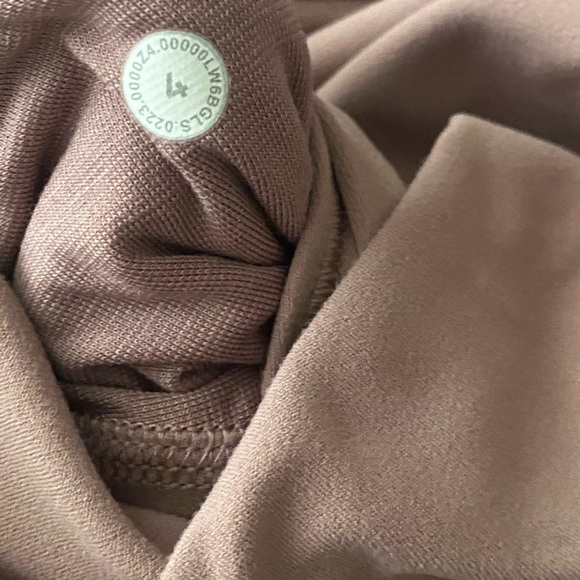 ⭐️Lululemon Align HR Crop 23” Twilight Rose⭐️ - Picture 7 of 11